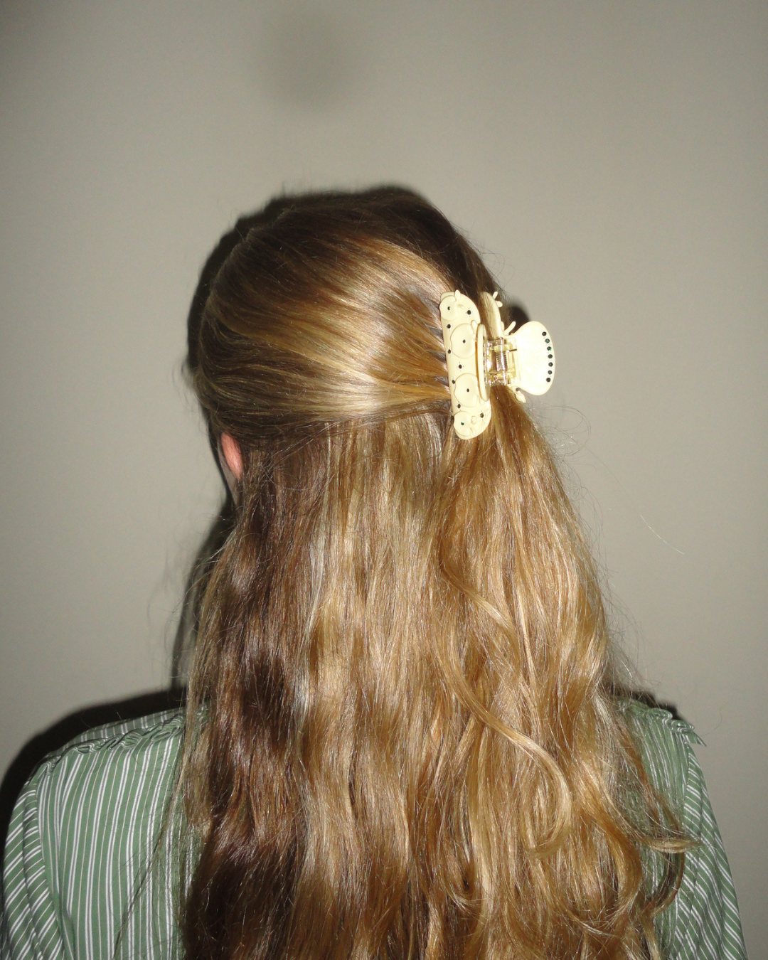 TORT X SHRIMPS JOAN clip in Butter Apple