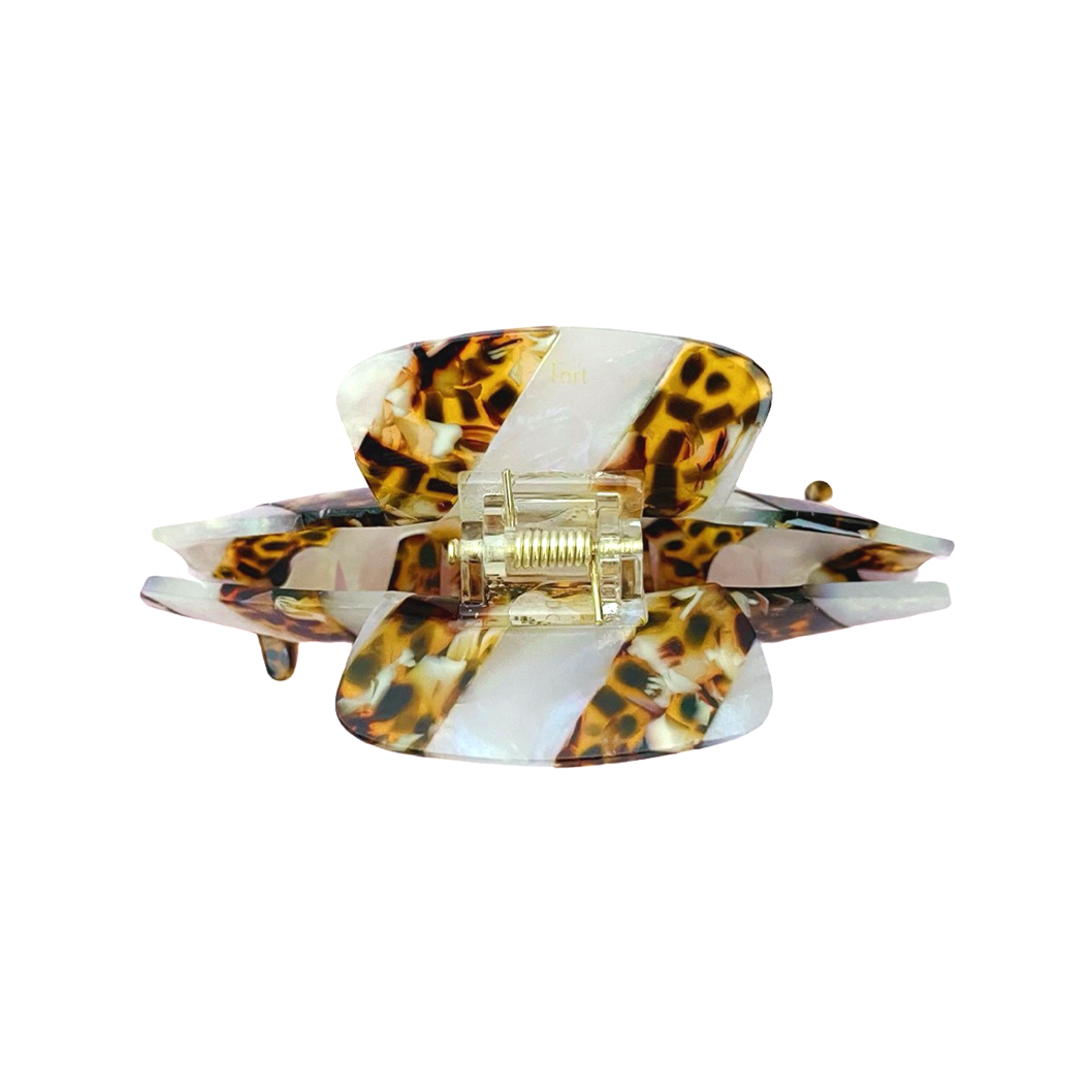 LORA XL clip in Iridescent Leopard